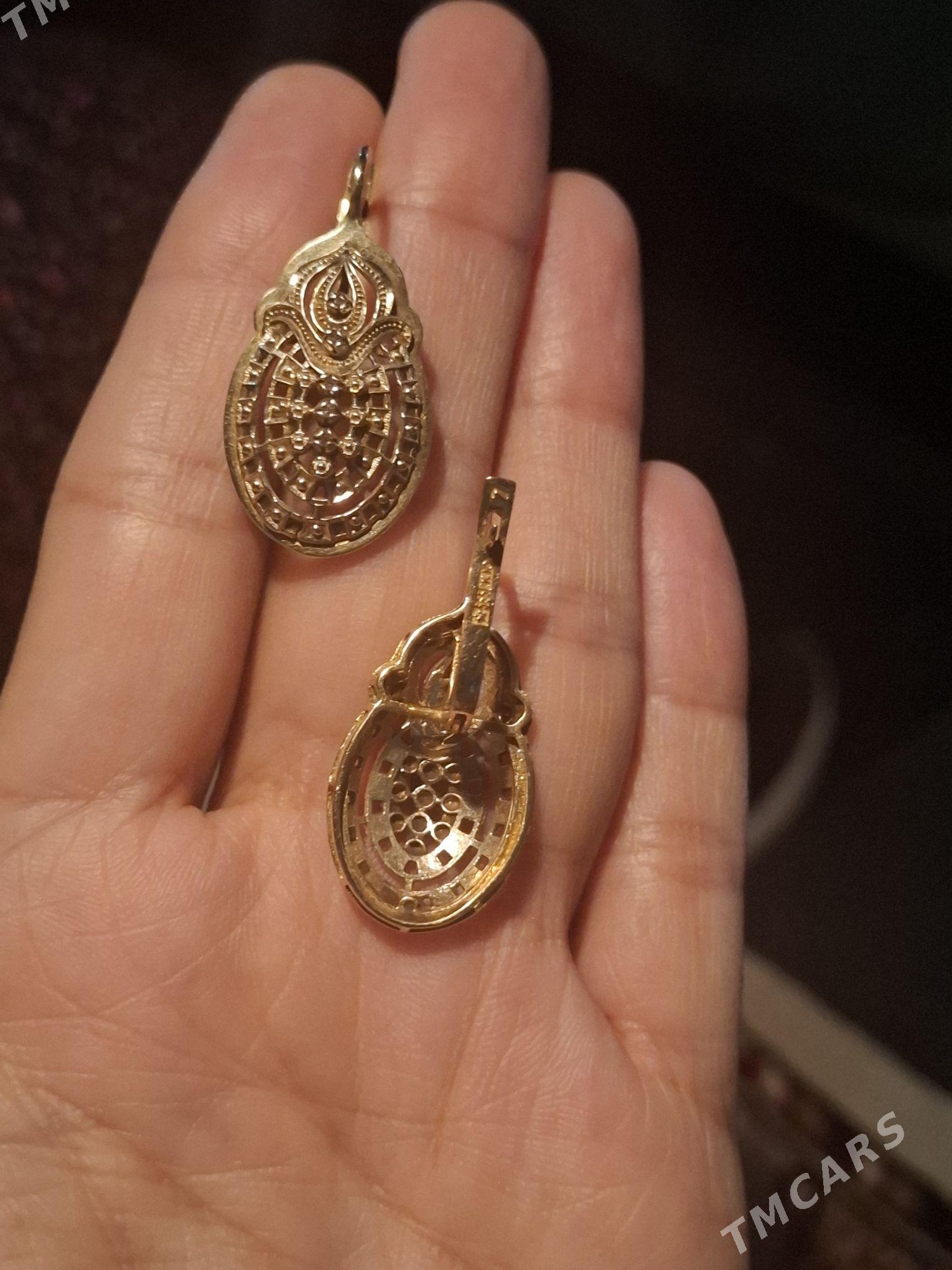 Gyzyl Brilyant gulakhalka - Aşgabat - img 1