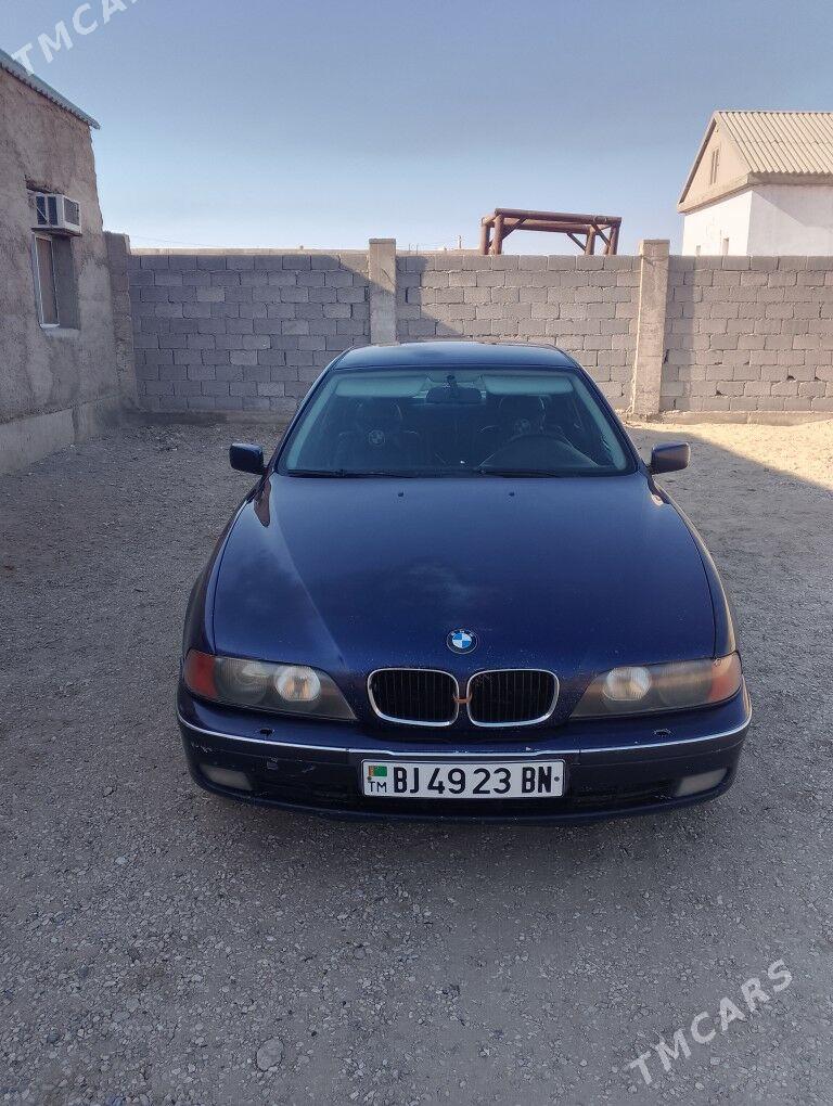 BMW E39 1996 - 80 000 TMT - Хазар - img 1