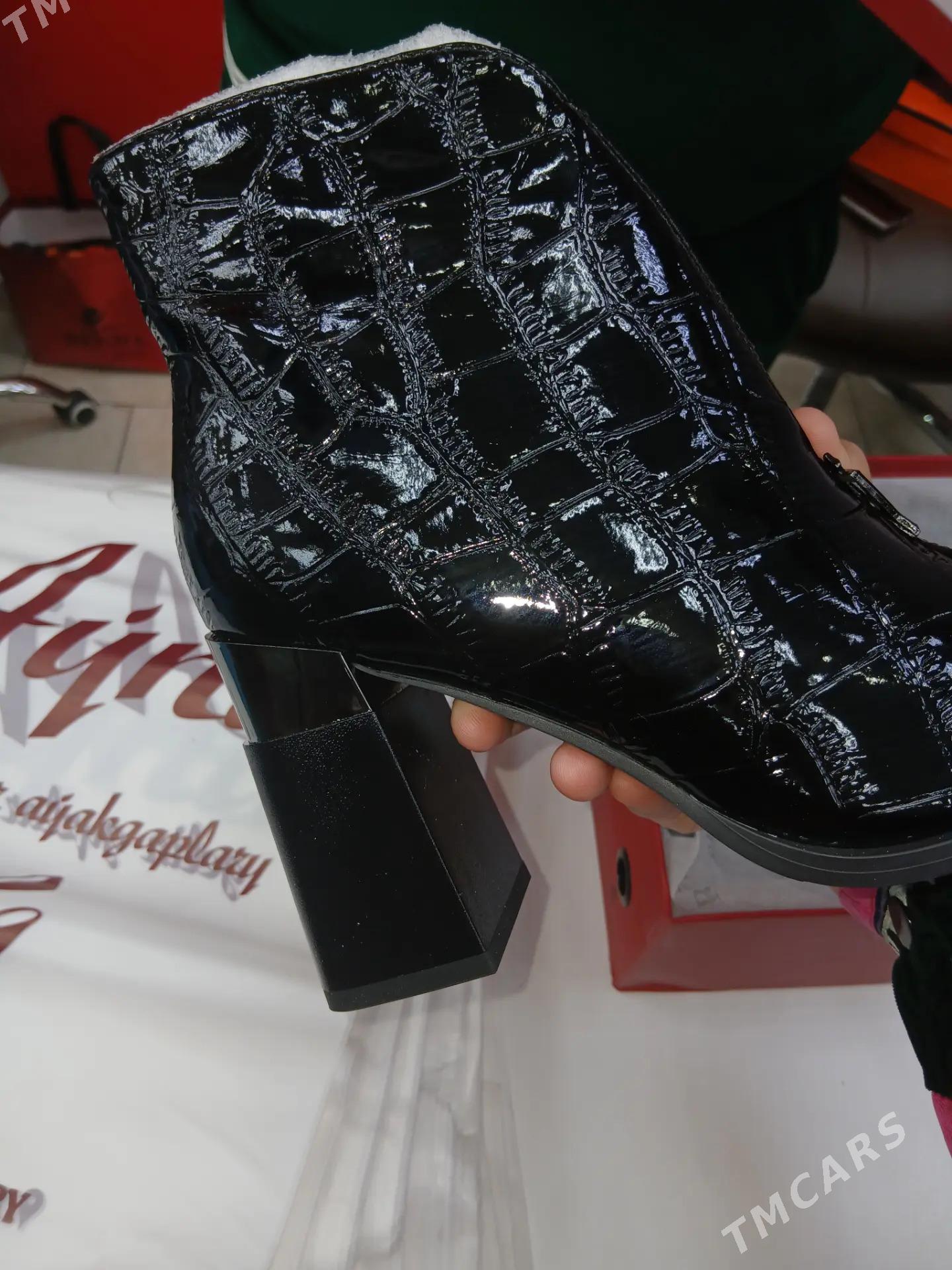 kowusler - Mary - img 1