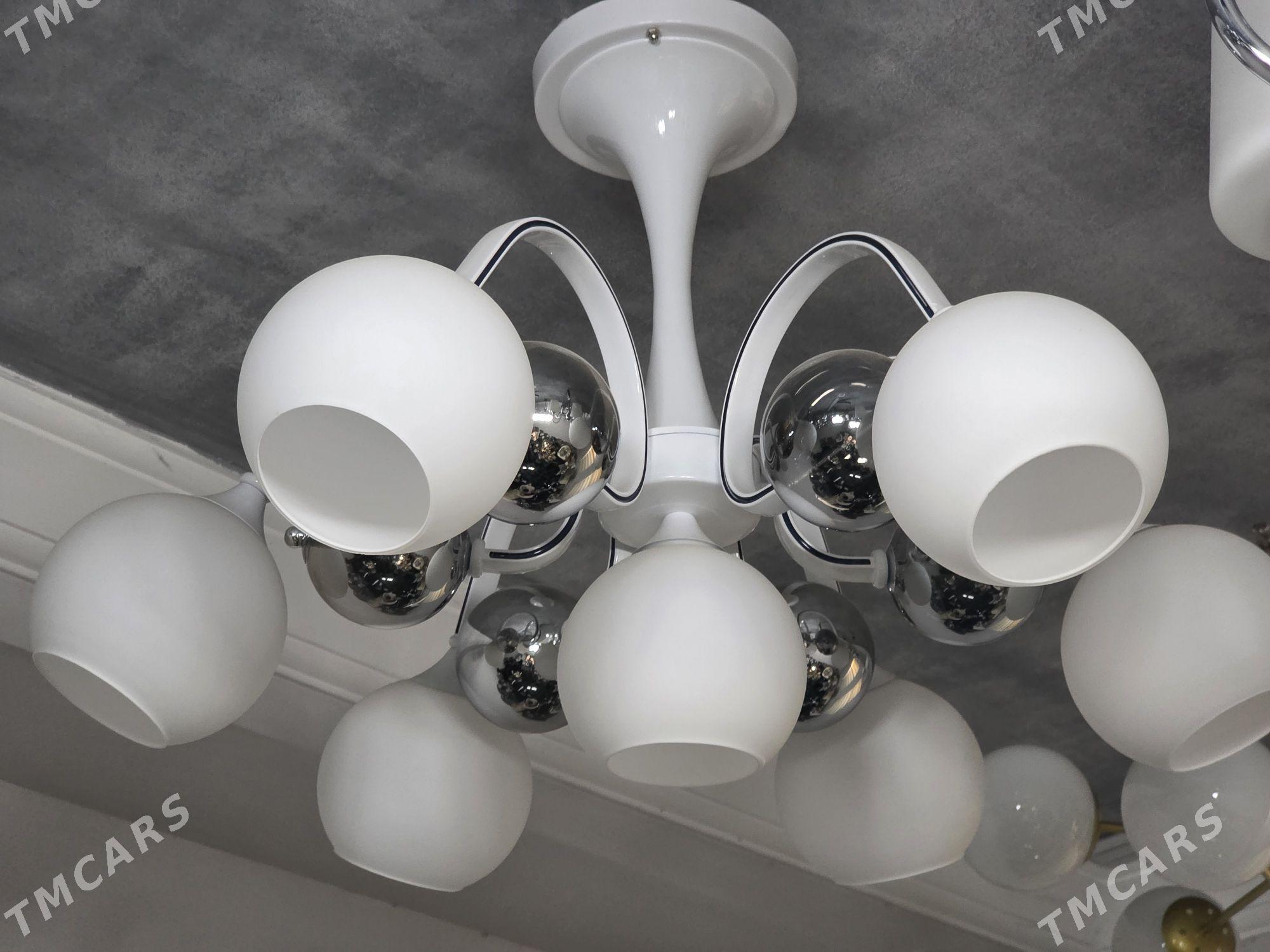 Lyustra lustra lusdyra люстра - Мир 2 - img 1