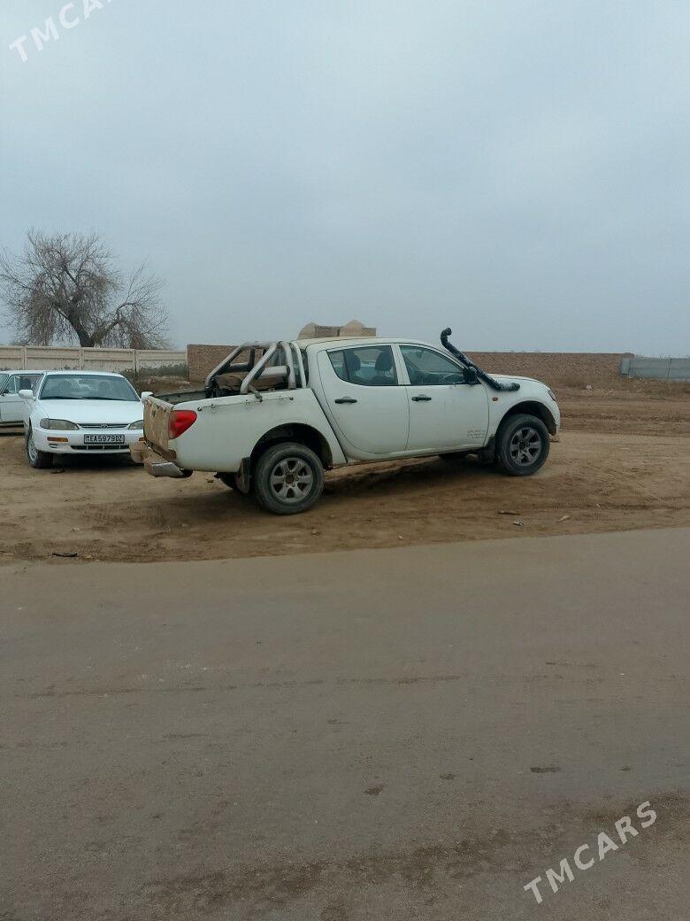 Mitsubishi L200 2007 - 86 000 TMT - Köneürgenç - img 1