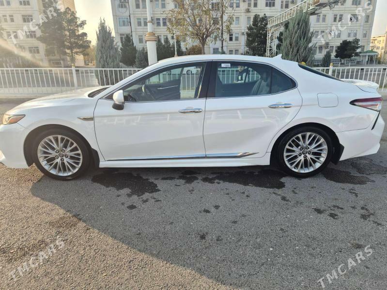 Toyota Camry 2018 - 285 000 TMT - Гаудан "А" - img 1