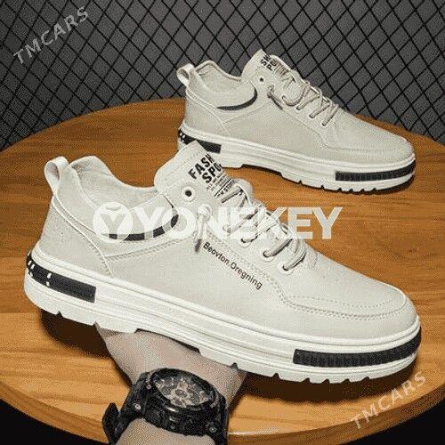 Erkekler üçin ykjam aýakgap - Мары - img 1