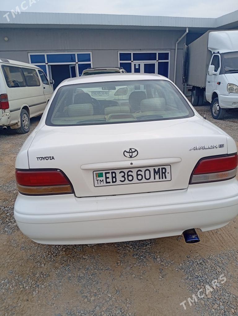 Toyota Avalon 1996 - 150 000 TMT - Мары - img 1