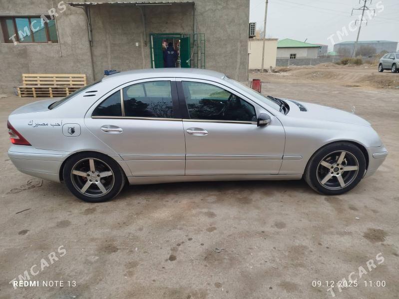 Mercedes-Benz C250 2002 - 90 000 TMT - Дашогуз - img 1