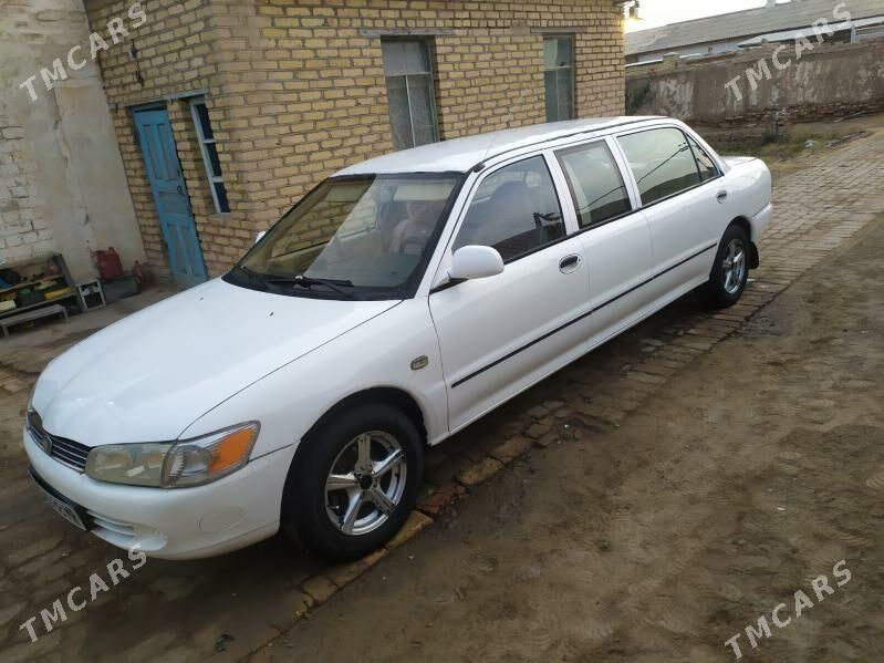 Toyota Avensis 1994 - 50 000 TMT - Байрамали - img 1