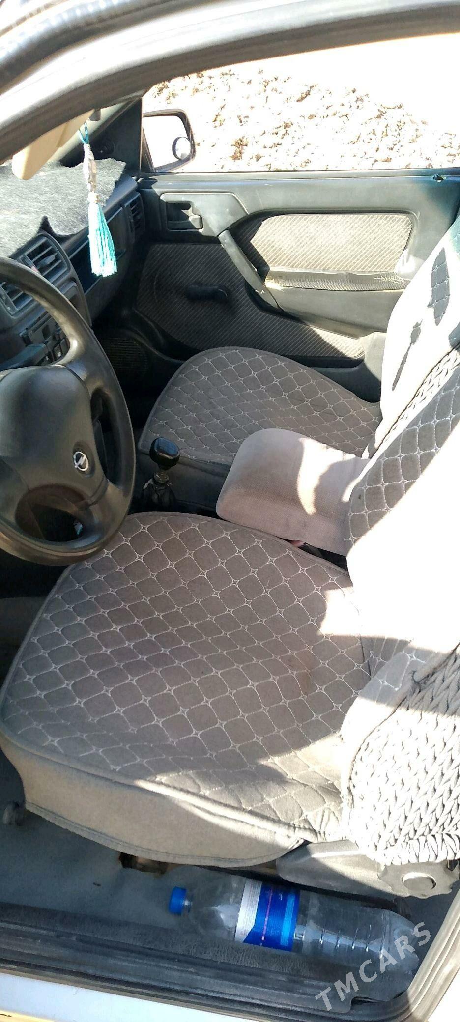 Opel Vectra 1991 - 36 000 TMT - Wekilbazar - img 1