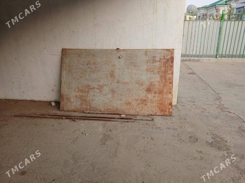 demir gapy - Тязе заман - img 1