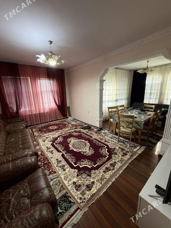 Ленина Шаелы3 ком 3 этаж - Ашхабад - img 1