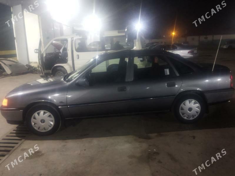 Opel Vectra 1991 - 40 000 TMT - Mary - img 1