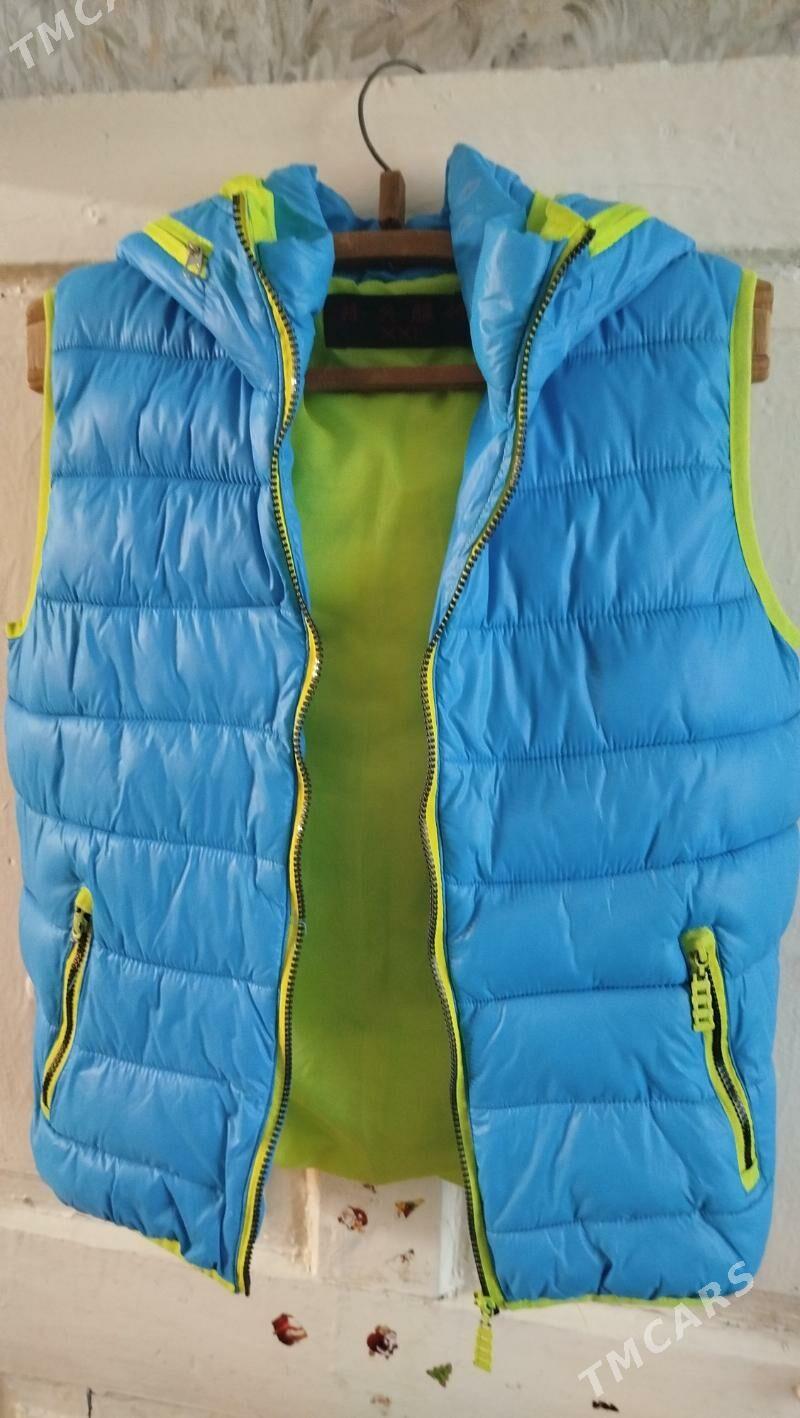 безрукавка - Mary - img 1