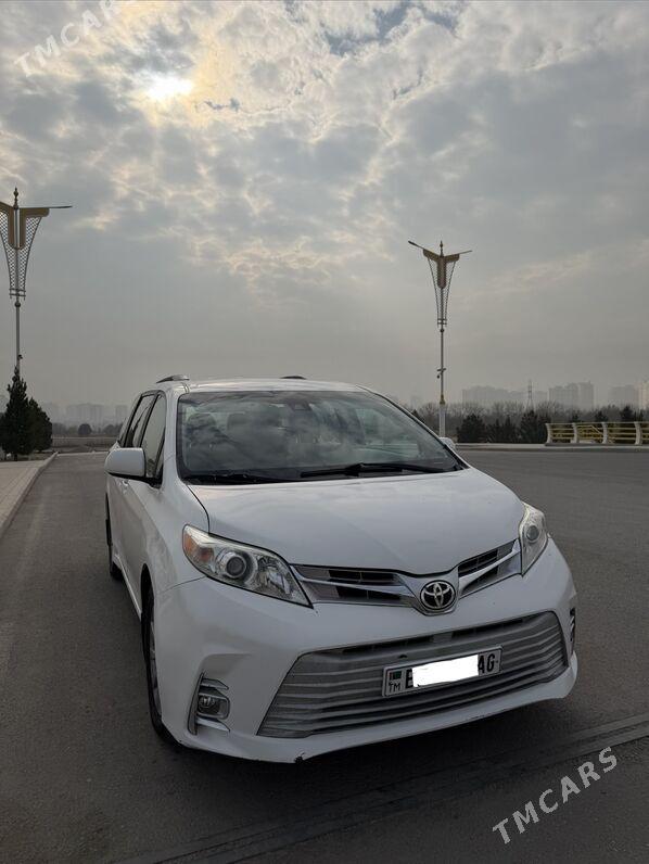 Toyota Sienna 2018 - 350 000 TMT - Ашхабад - img 1
