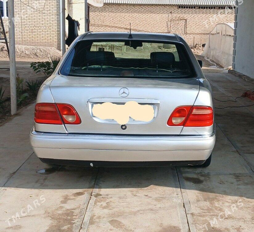 Mercedes-Benz E320 1996 - 66 000 TMT - Mary - img 1