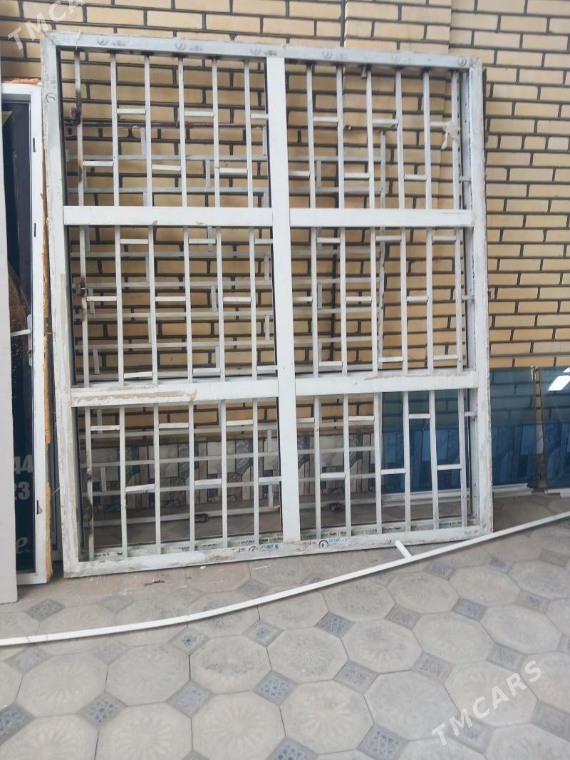 plastika ayna we kazeryok - Mary - img 1