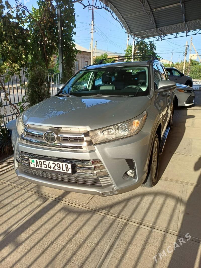 Toyota Highlander 2019 - 460 000 TMT - Туркменабат - img 1