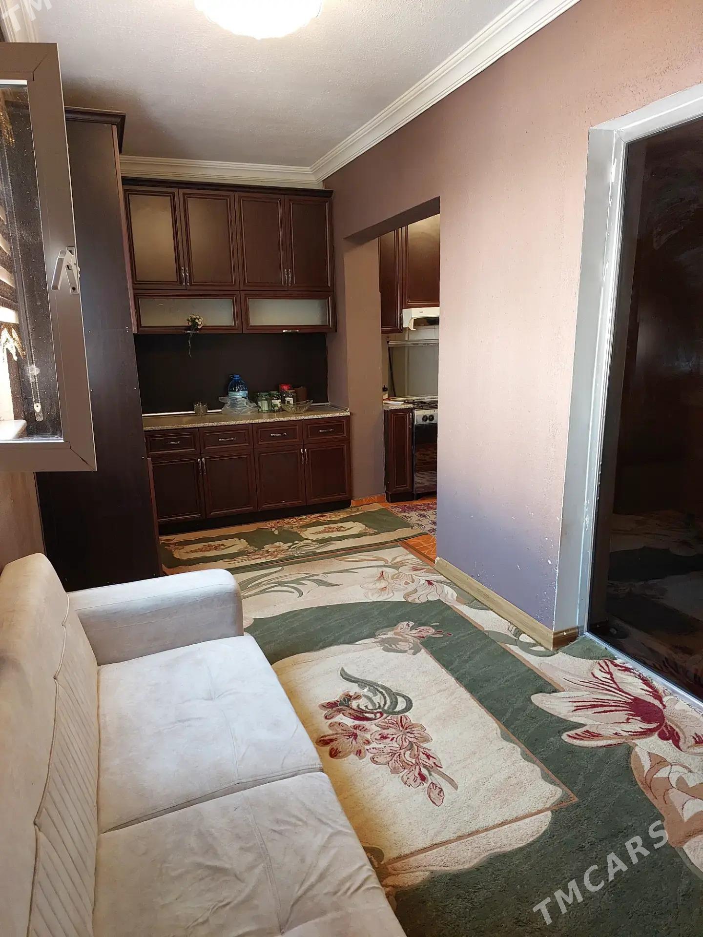 2 ком 3 эт Мир 3 ул молодёжная - Parahat 3 - img 1