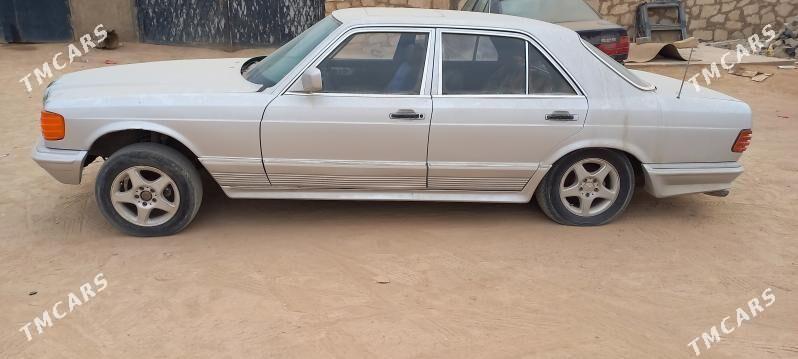 Mercedes-Benz C280 1982 - 14 000 TMT - Türkmenbaşy - img 1