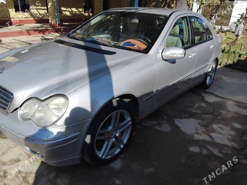 Mercedes-Benz C-Class 2002 - 85 000 TMT - Мары - img 1