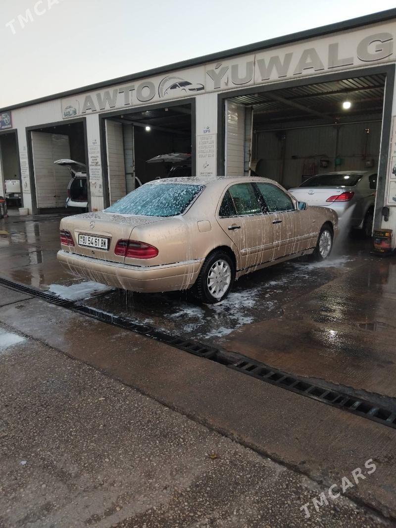 Mercedes-Benz E320 1999 - 100 000 TMT - Gyzylarbat - img 1
