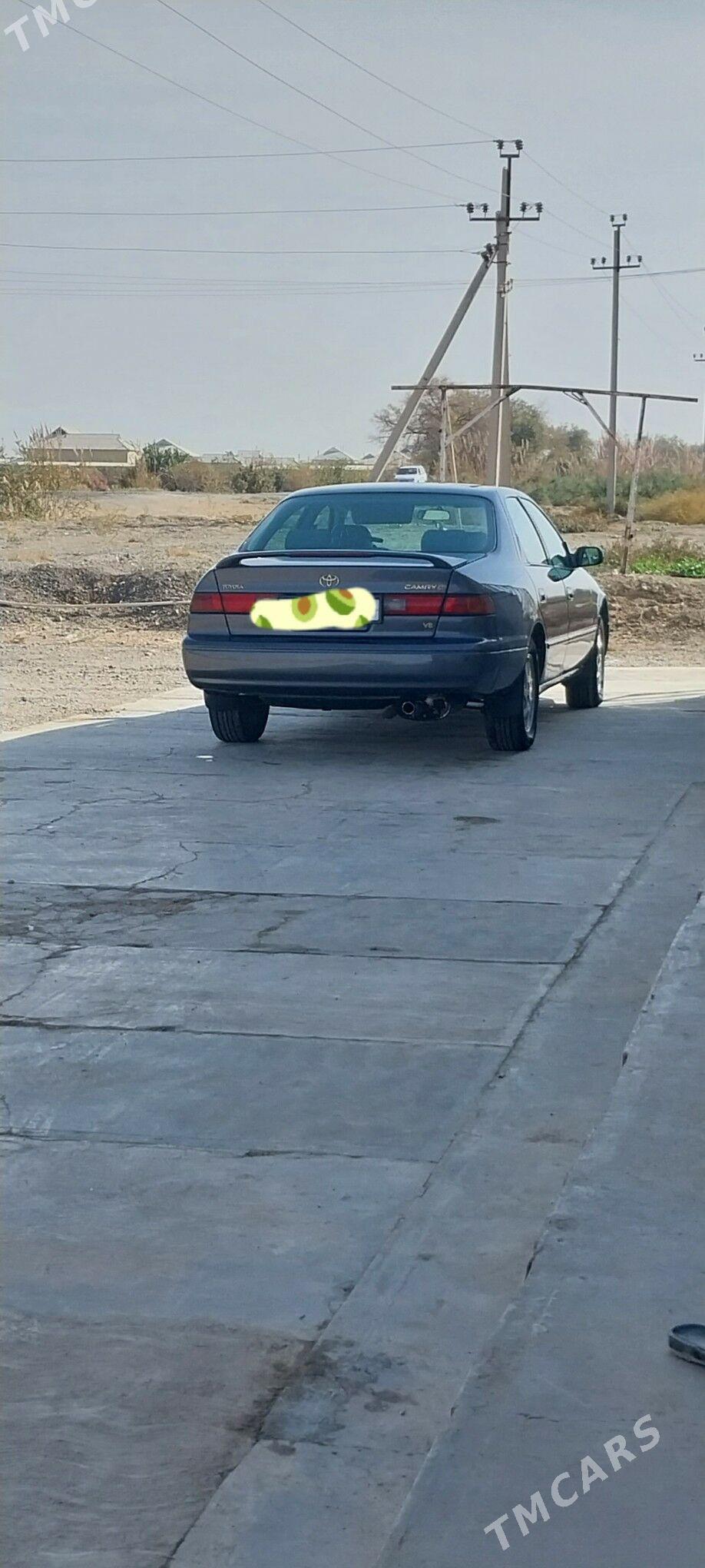 Toyota Camry 1997 - 135 000 TMT - Sakarçäge - img 1