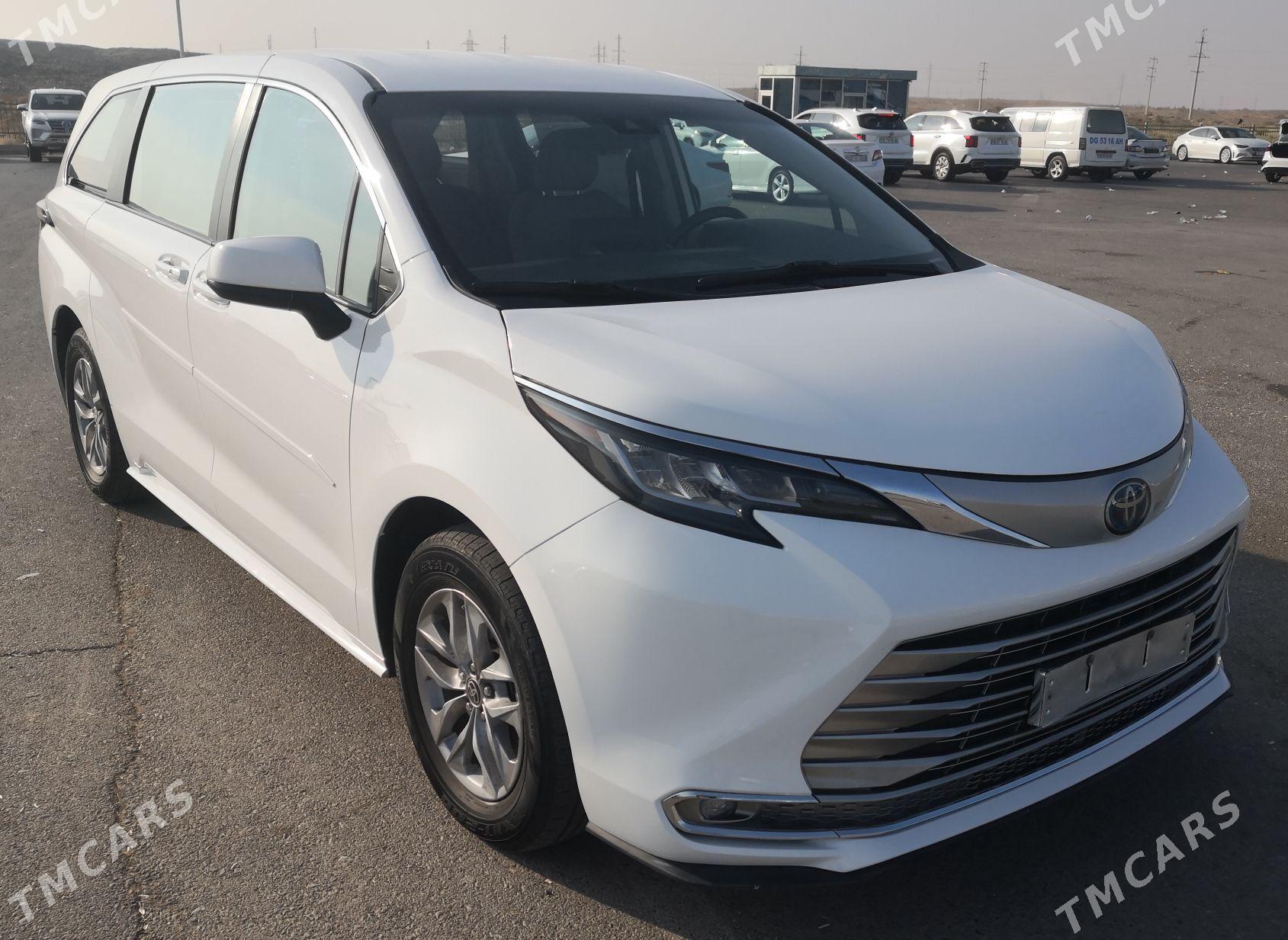 Toyota Sienna 2022 - 470 000 TMT - Aşgabat - img 1