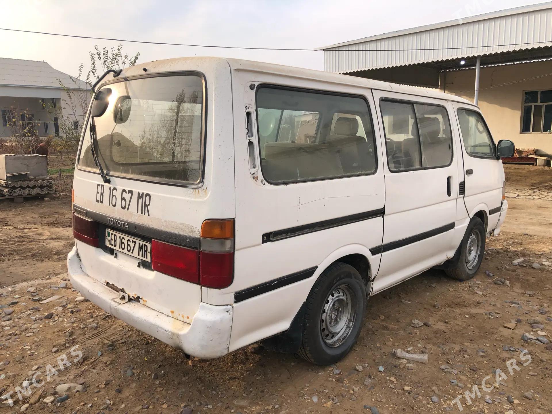 Toyota Hiace 1998 - 70 000 TMT - Ёлётен - img 1