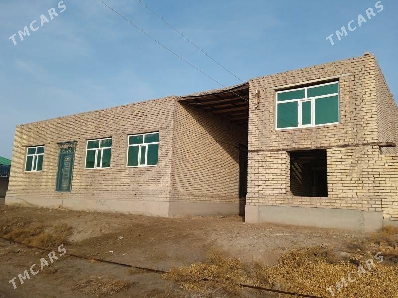 Satlyk Jaý - етр. Туркменбаши - img 1