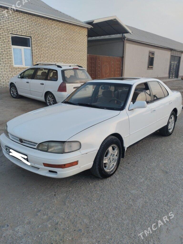 Toyota Camry 1994 - 90 000 TMT - Мары - img 1