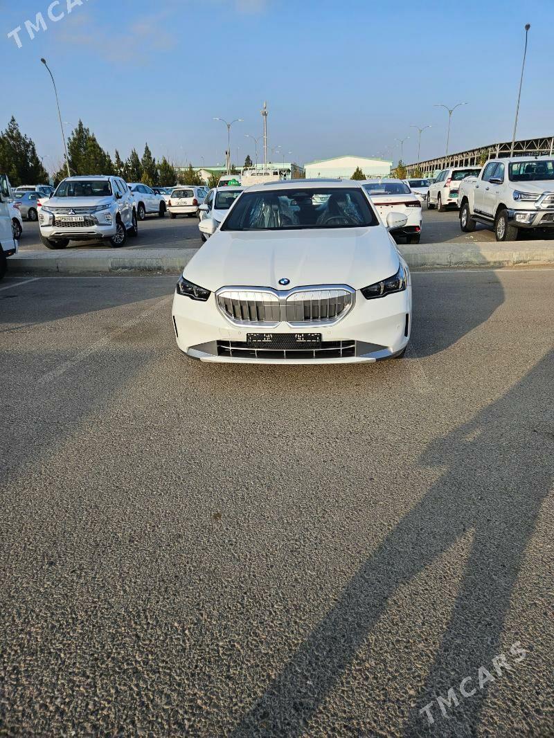 BMW 530 2024 - 1 140 000 TMT - Ашхабад - img 1