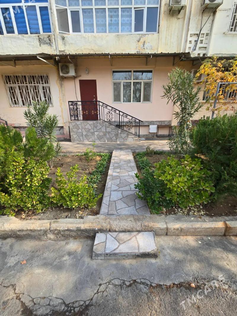 EÝESINDEN 1-NJI ETAJ - Aşgabat - img 1