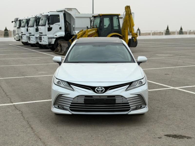 Toyota Camry 2023 - 741 000 TMT - Ашхабад - img 1