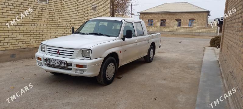 Mitsubishi L200 2000 - 85 000 TMT - Sakarçäge - img 1