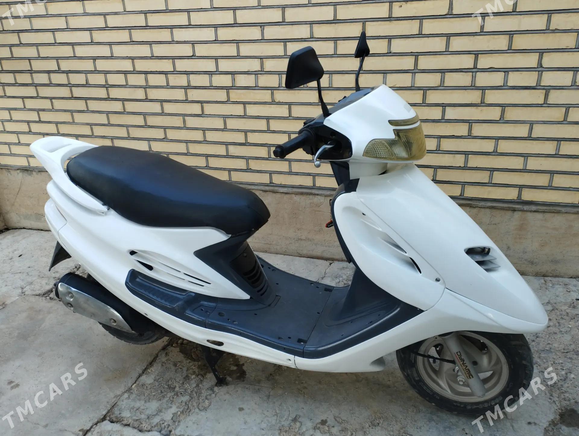 скутер zym - Ёлётен - img 1