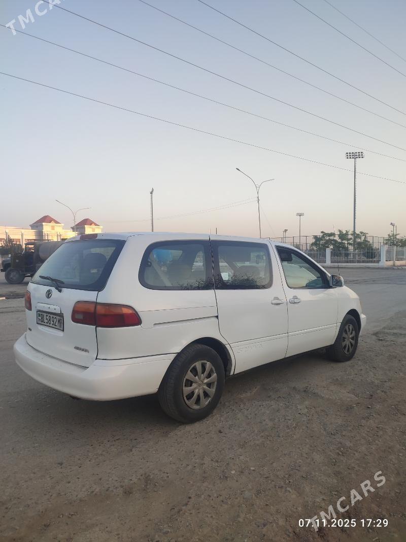 Toyota Avalon 1999 - 136 000 TMT - Мары - img 1