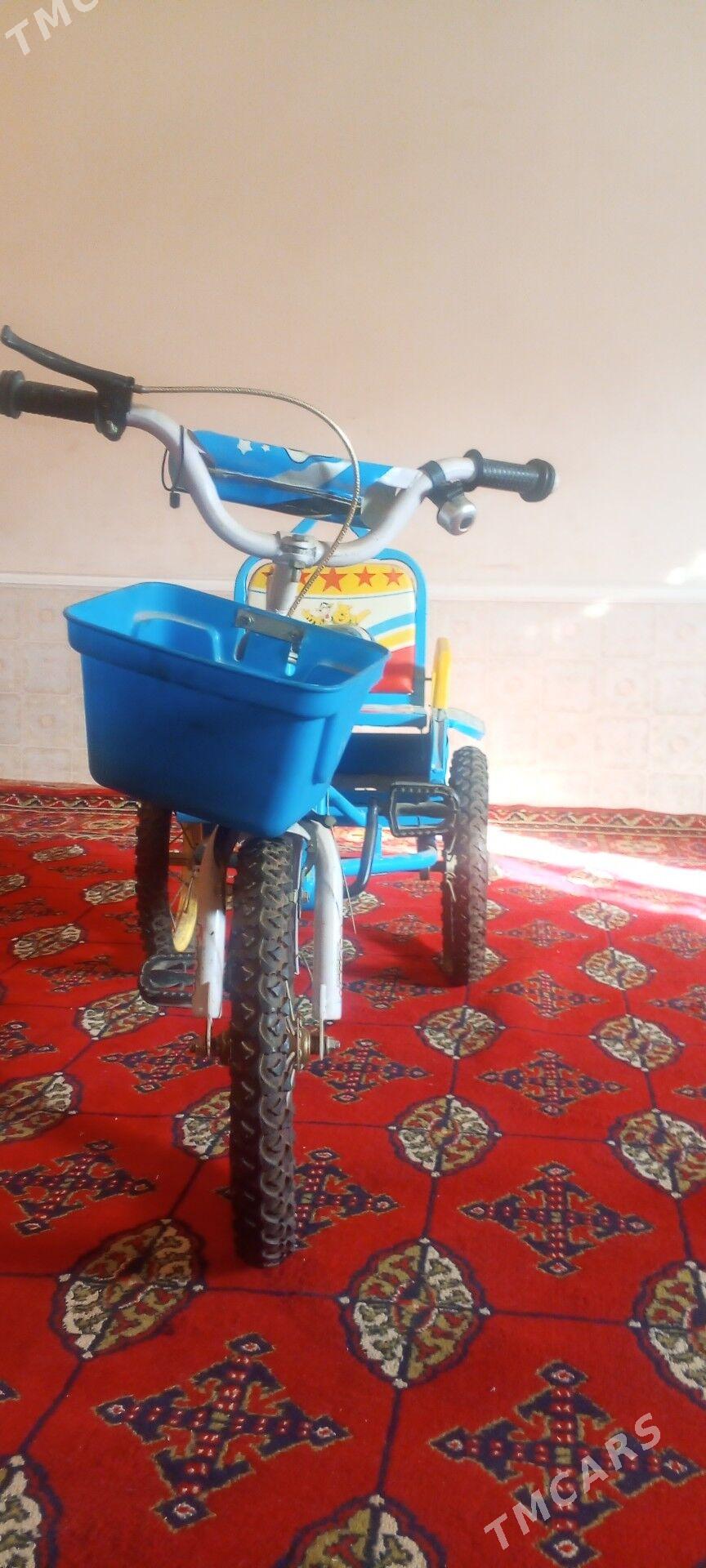 welik - Гурбансолтан Едже - img 1