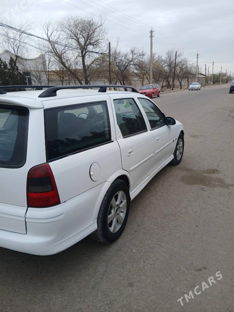 Opel Vectra 2001 - 52 000 TMT - Губадаг - img 1