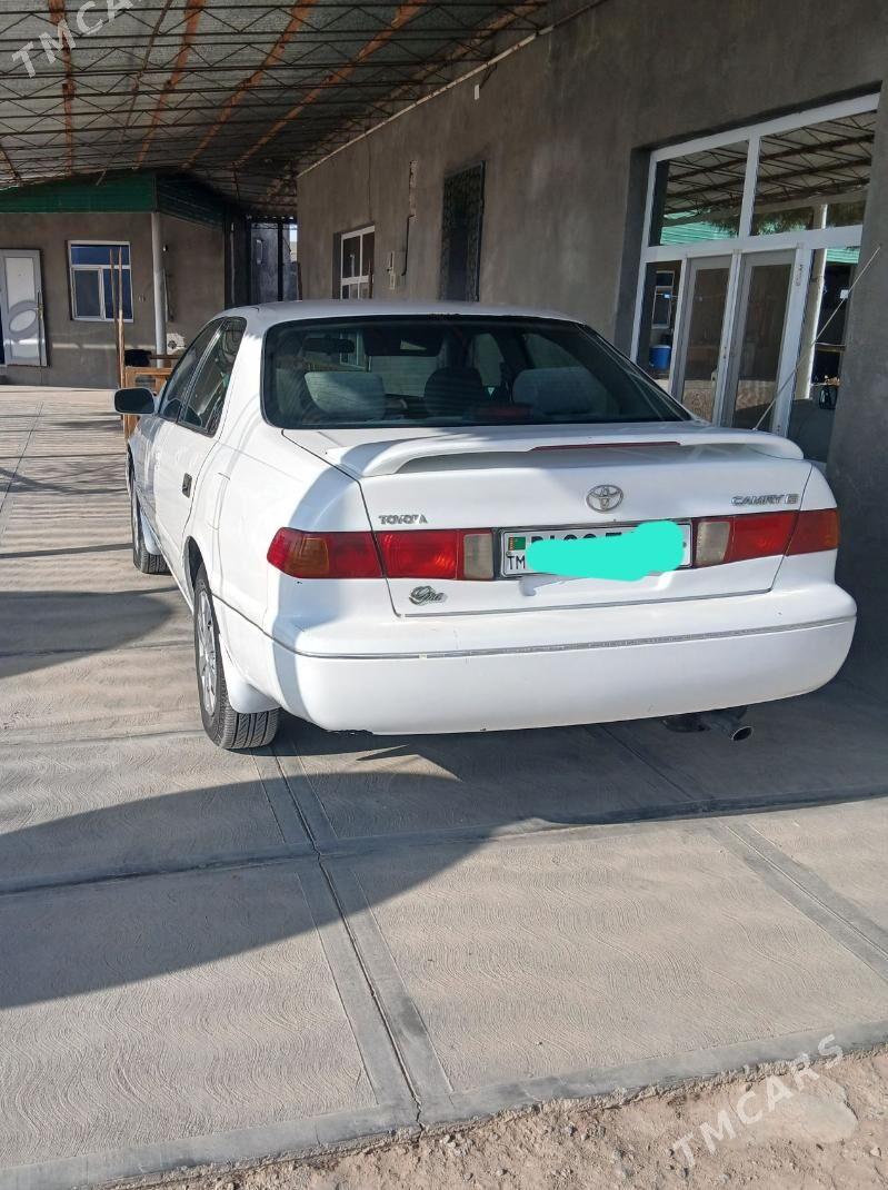 Toyota Camry 2001 - 150 000 TMT - Magdanly - img 1