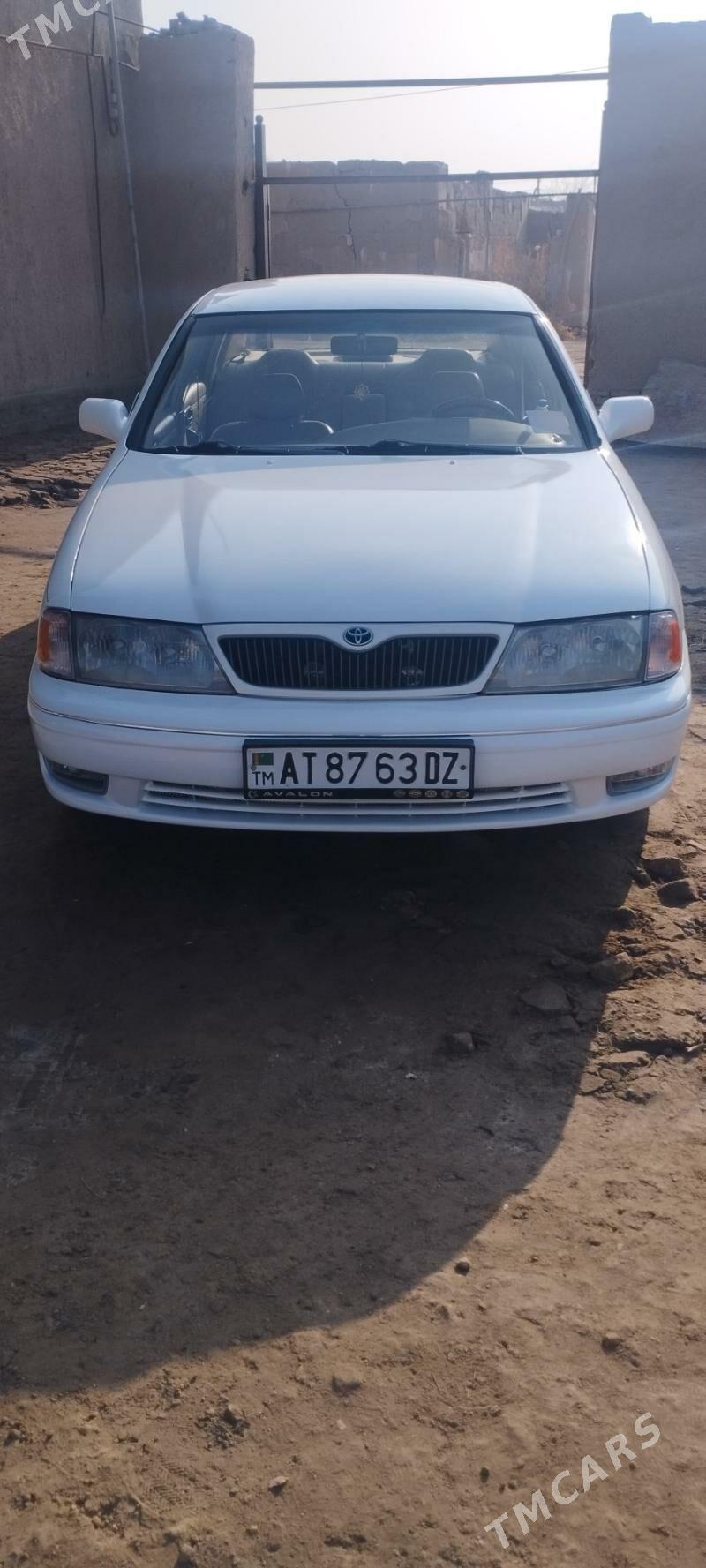 Toyota Avalon 1998 - 140 000 TMT - Акдепе - img 1