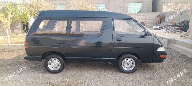 Toyota Town Ace 1994 - 50 000 TMT - Джебел - img 1