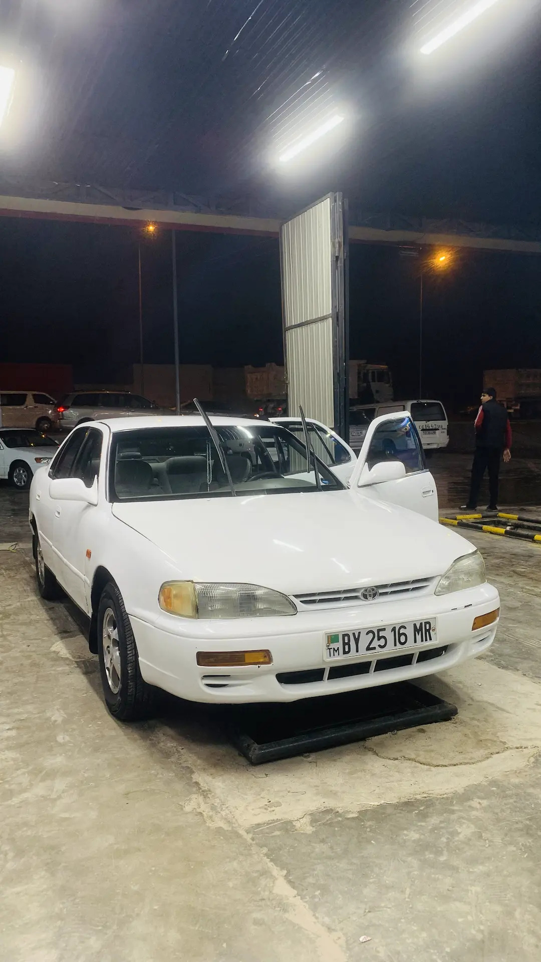 Toyota Camry 1992 - 78 000 TMT - Мары - img 1