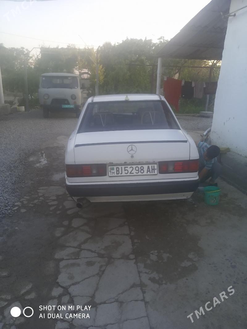 Mercedes-Benz 190E 1992 - 25 000 TMT - Kaka - img 1