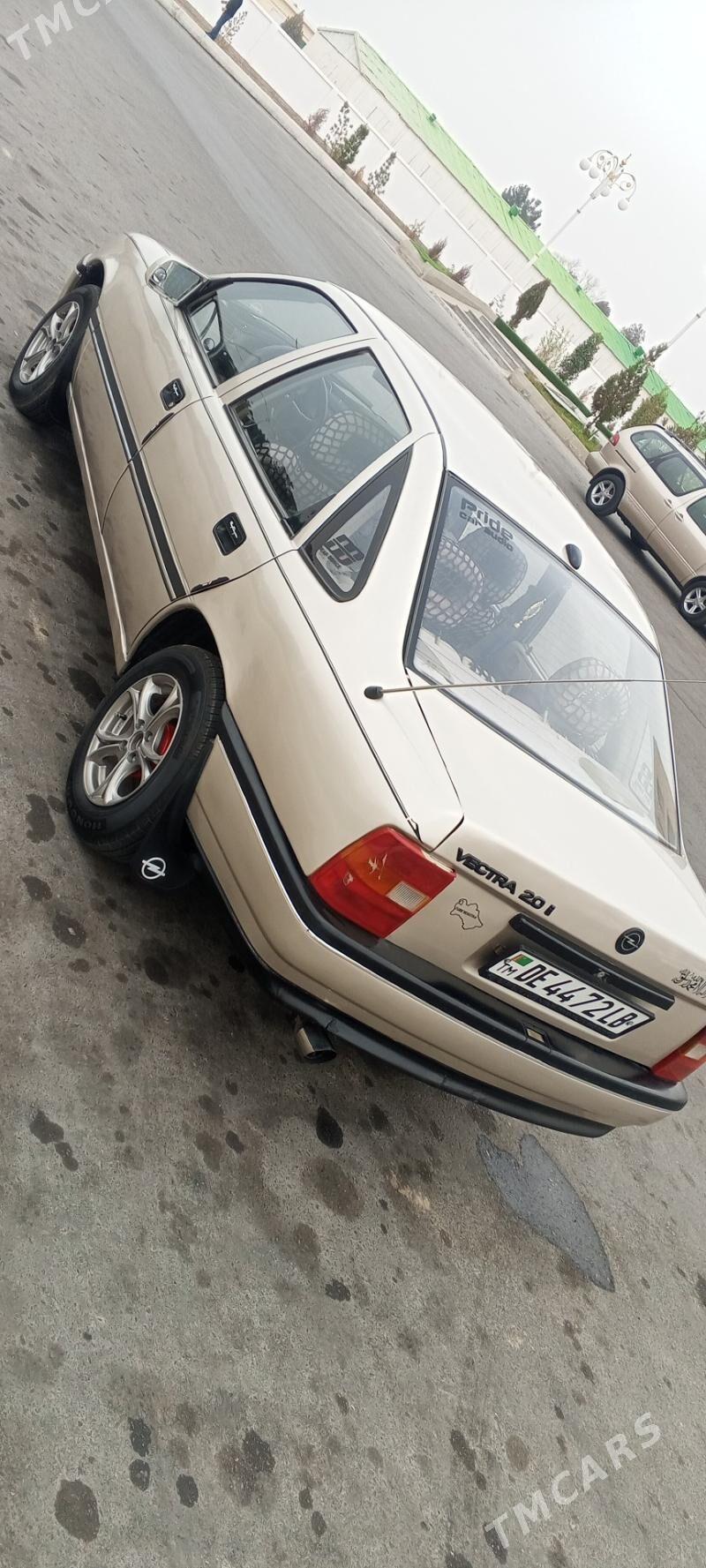 Opel Vectra 1991 - 48 000 TMT - Sakar - img 1