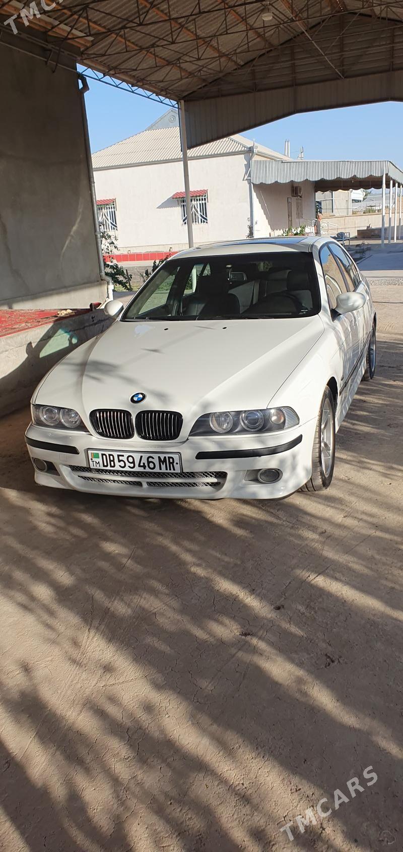 BMW E39 2000 - 125 000 TMT - Векильбазар - img 1