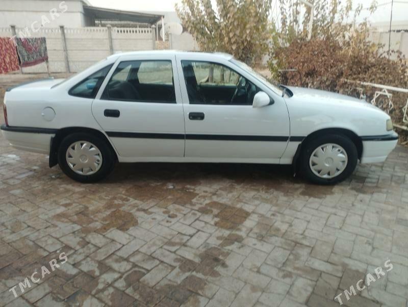Opel Vectra 1990 - 35 000 TMT - Байрамали - img 1