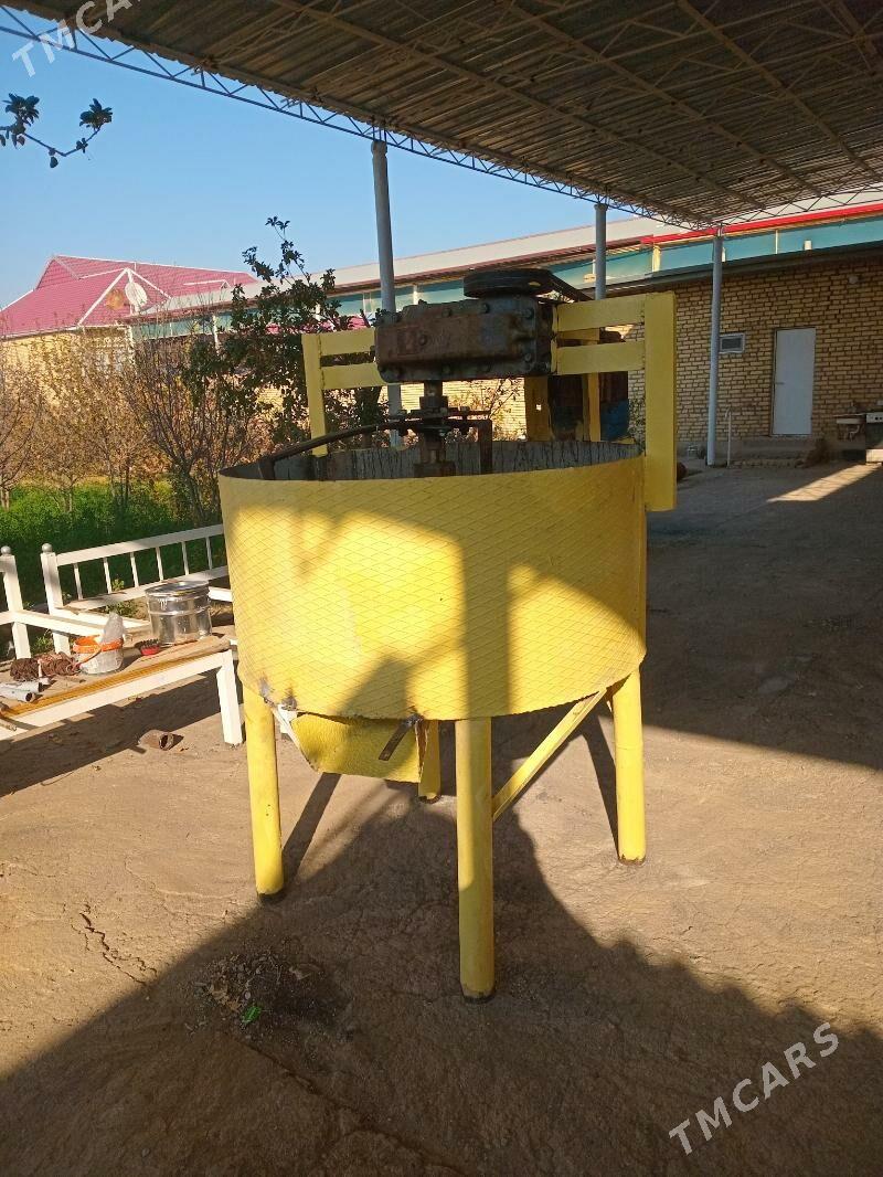 biton meșalka - Мары - img 1