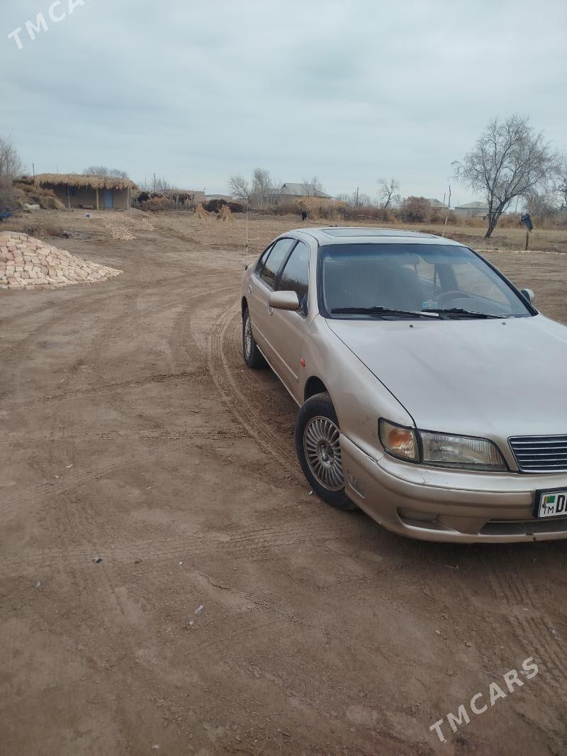 Nissan Maxima 1996 - 65 000 TMT - Türkmenbaşy etr. - img 1