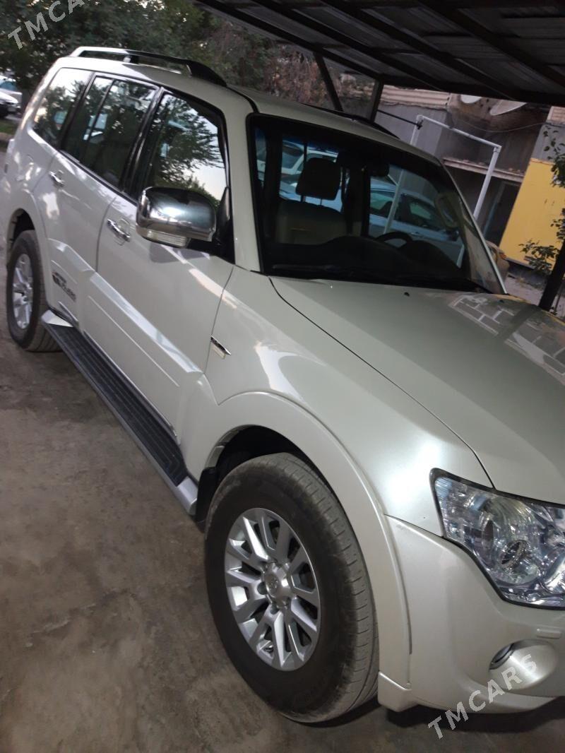Mitsubishi Pajero 2014 - 300 000 TMT - Туркменабат - img 1
