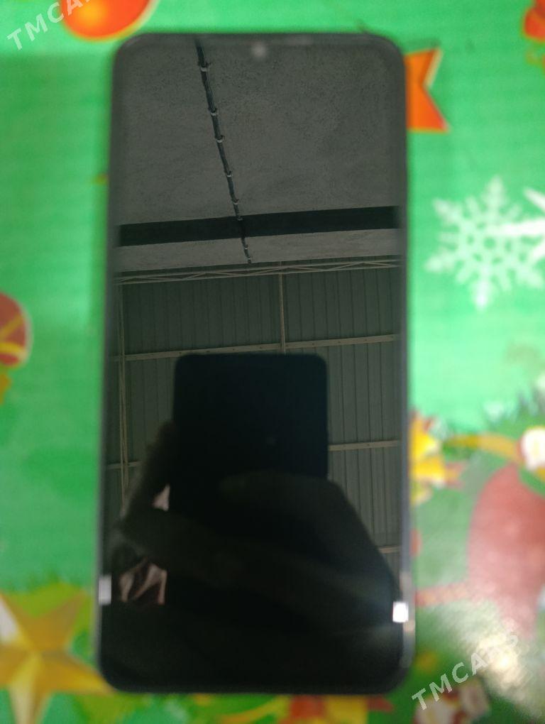 Tecno Spark 10 - Sakarçäge - img 1