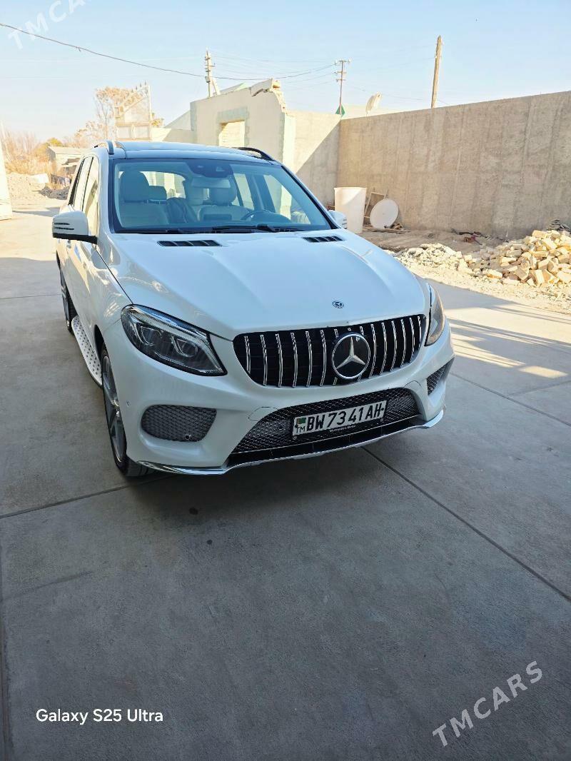 Mercedes-Benz GLE 43 2016 - 600 000 TMT - Кака - img 1