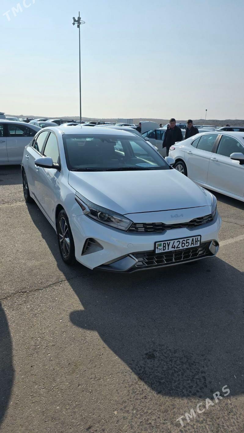 Kia Forte 2022 - 240 000 TMT - "Алтын Асыр" Гундогар базары ( Толкучка) - img 1